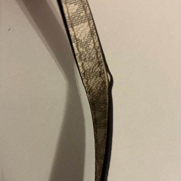 Michael Kors Lita Small Crossbody Bag - Picture 5 of 5